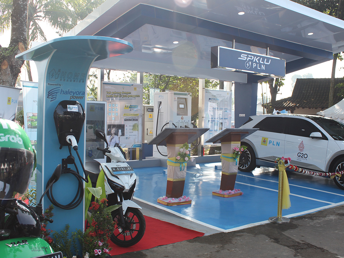Inauguration of Electric Vehicle Charging Station at Borobudur Temple Area