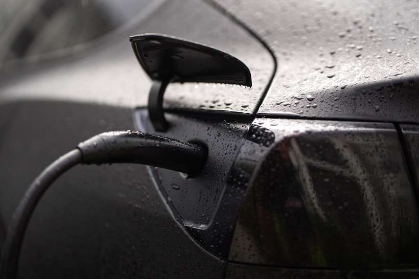 Charging Car Battery in the Rainy Season: Safe and Effective Tips